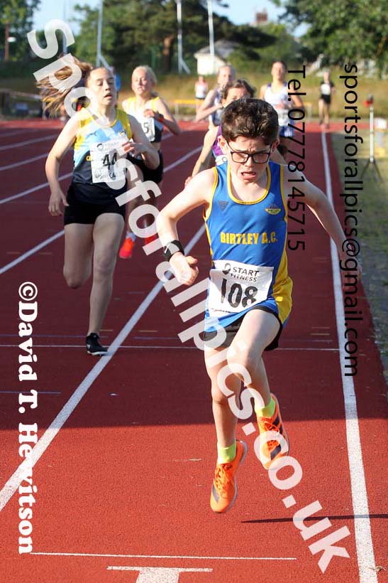 800 metres, 2021 North East Grand Prix No.4, Monkton, Wednesday, June 30th. Photo: David T. Hewitson/Sports for All Pics
